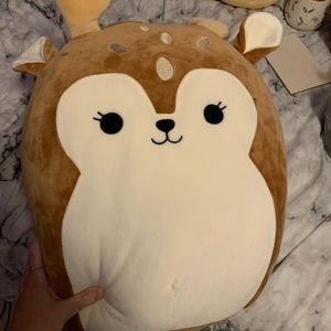 16 inch Dawn Deer squishmallow